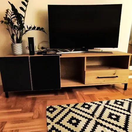 Nook Elite /free Parking On Site Apartment *