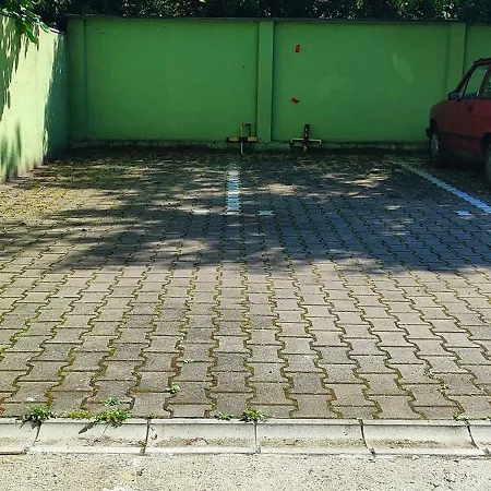 Nook Elite /free Parking On Site Apartment